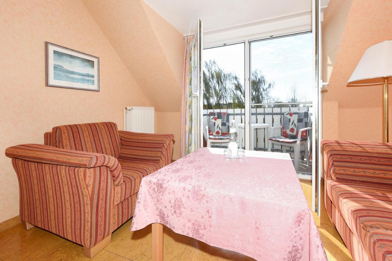 Hotel-Pension Stoertebeker Bensersiel Esterno foto