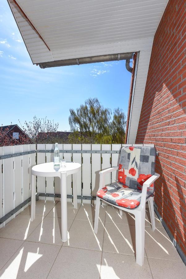 Hotel-Pension Stoertebeker Bensersiel Esterno foto