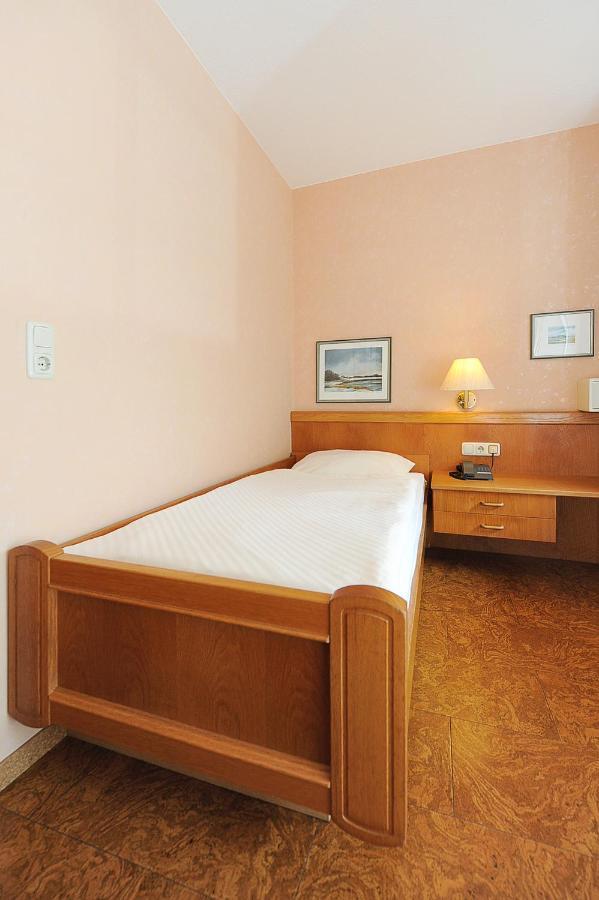 Hotel-Pension Stoertebeker Bensersiel Esterno foto